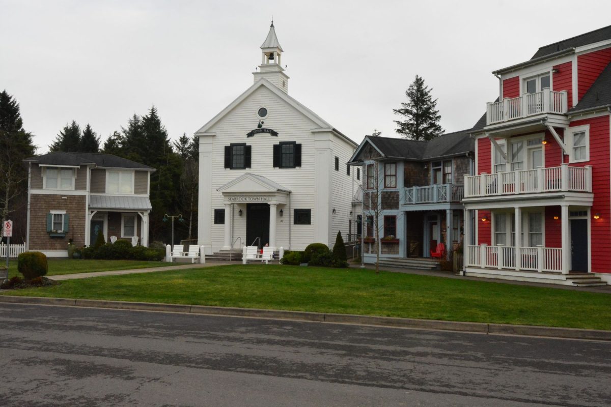 seabrook town hall building in seabrook wa